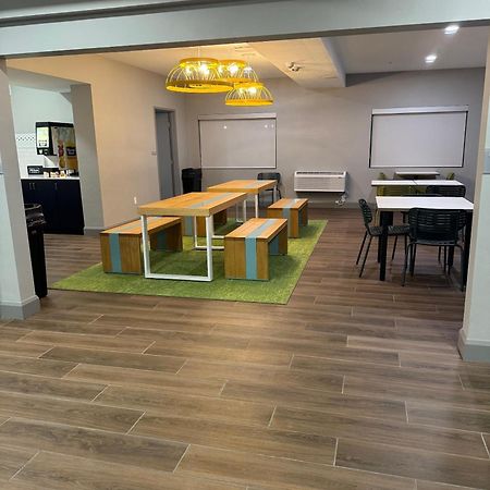 Spark By Hilton Tucson Airport Екстер'єр фото