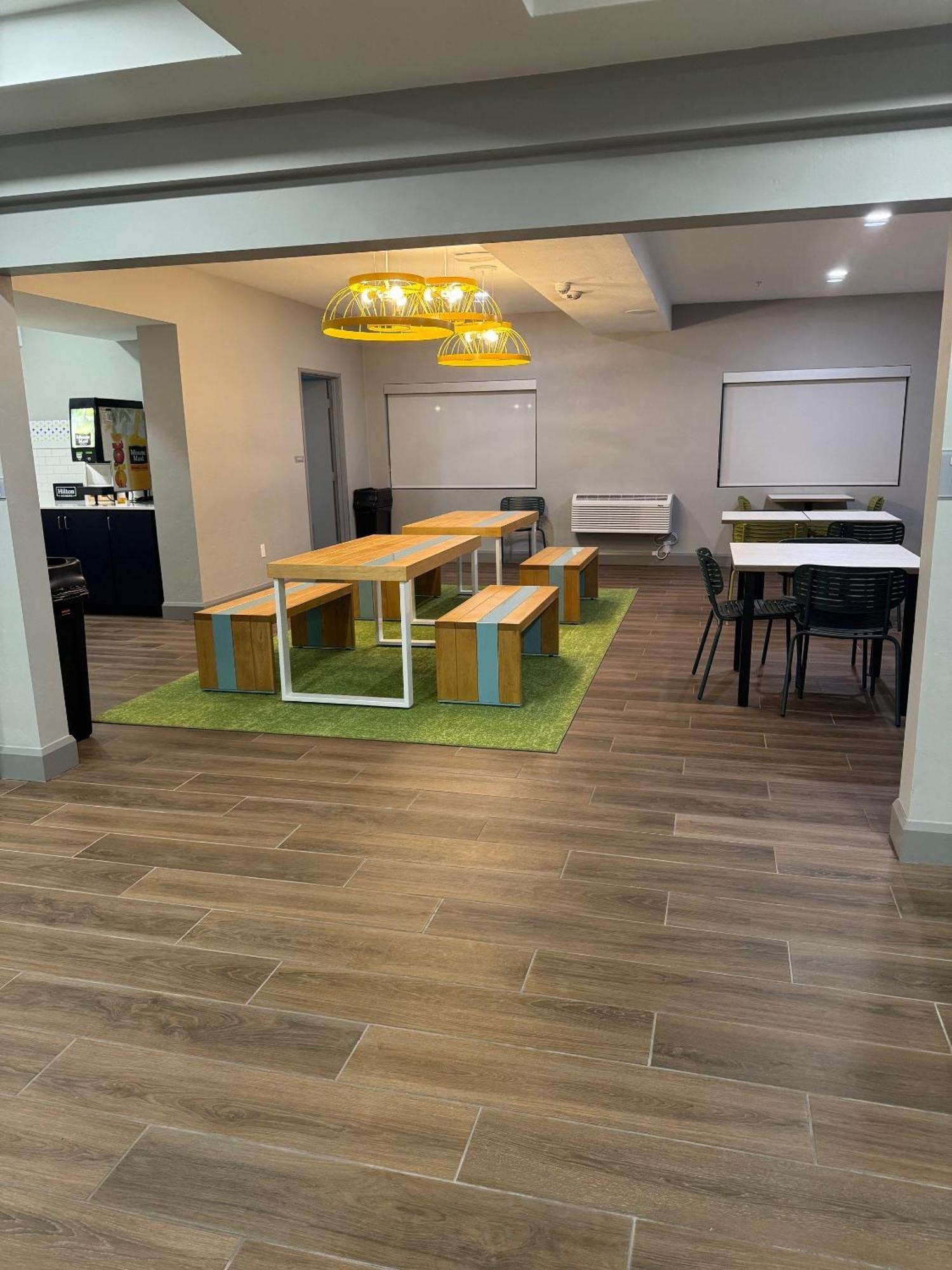 Spark By Hilton Tucson Airport Екстер'єр фото