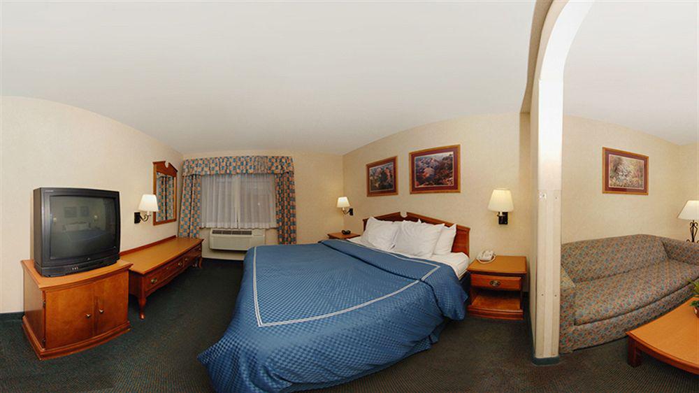 Spark By Hilton Tucson Airport Екстер'єр фото